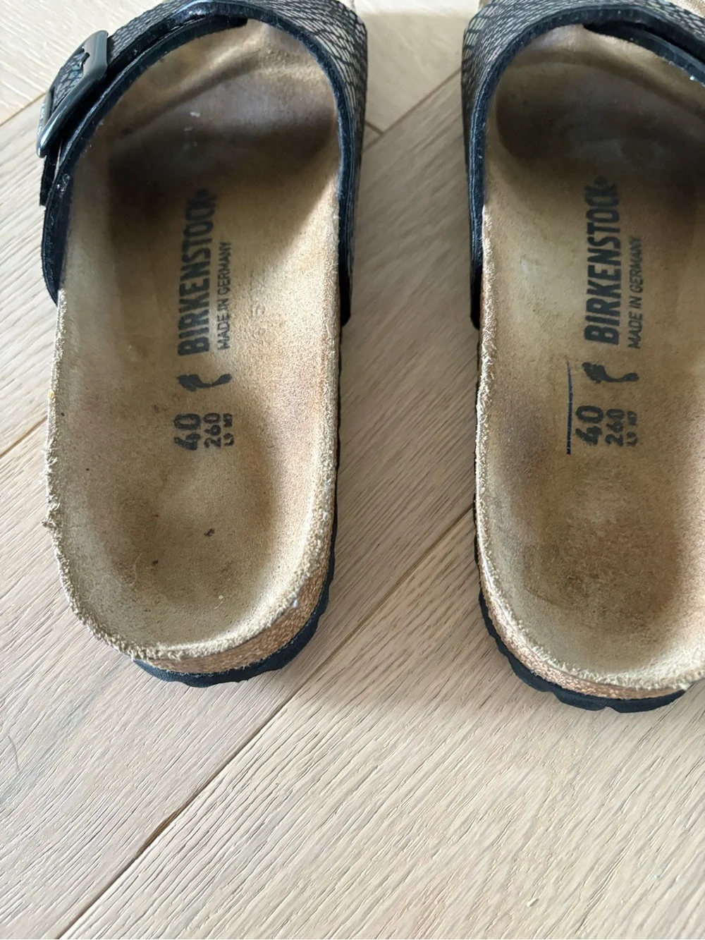 Birkenstock Catalina Luxe Madrid Shiny Skin Big Buckle Slides Sandals EU40 US 9